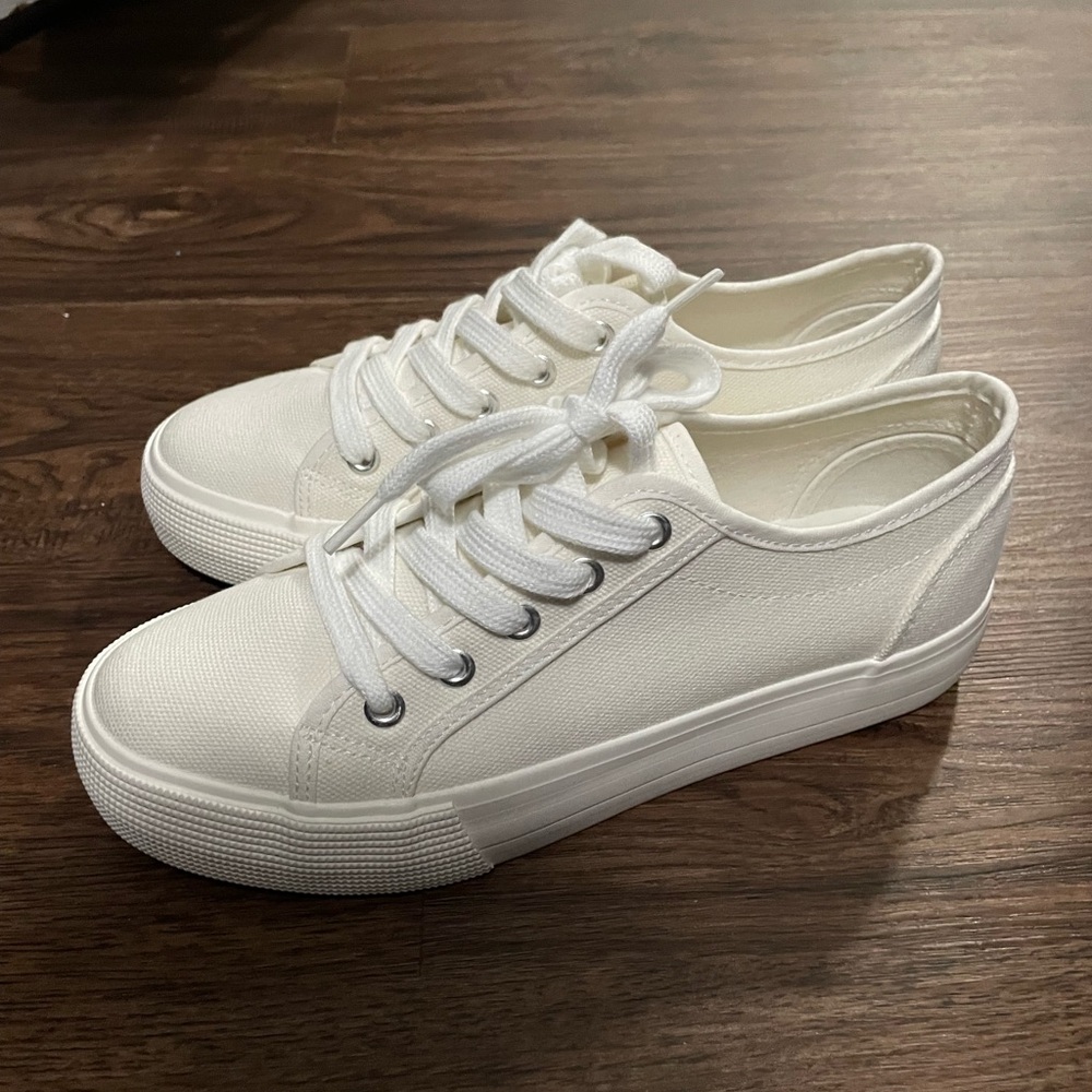 JustFab White Canvas Sneakers